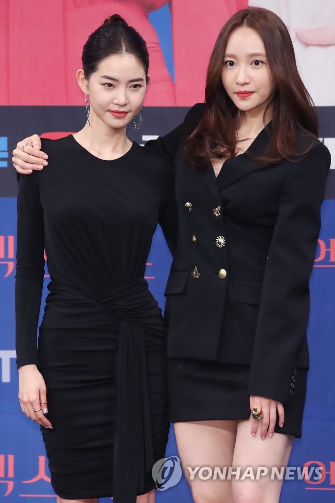 美女の共演 美女の共演