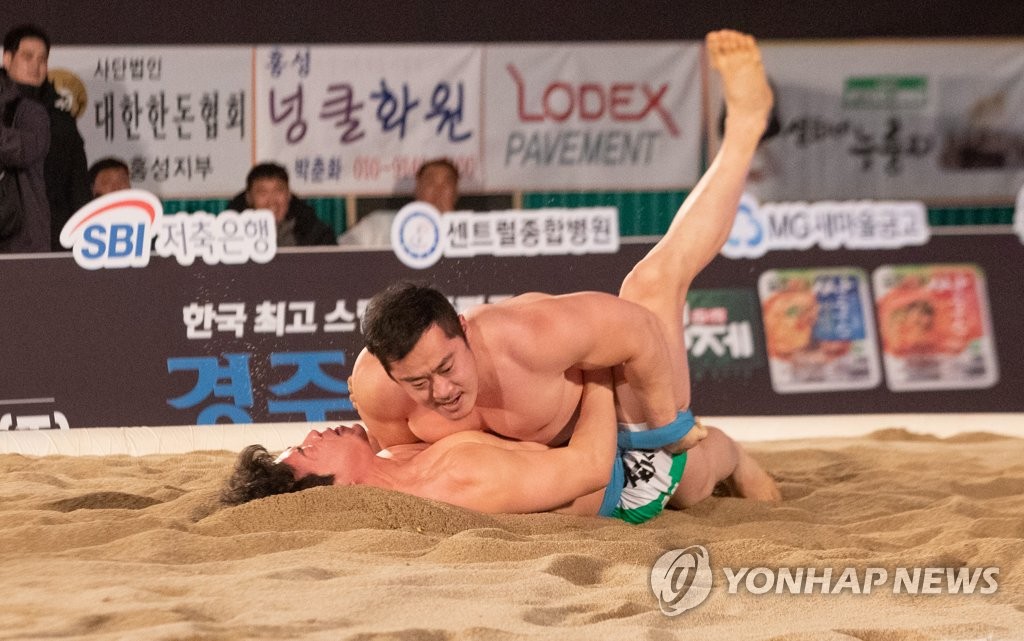 윤필재는 태백장사!