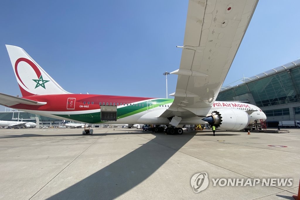 모로코 여객기로 코로나19 관련 한국 의료품 수송