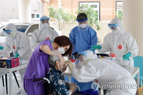 Virus fight in trouble over double whammy of local and imported cases