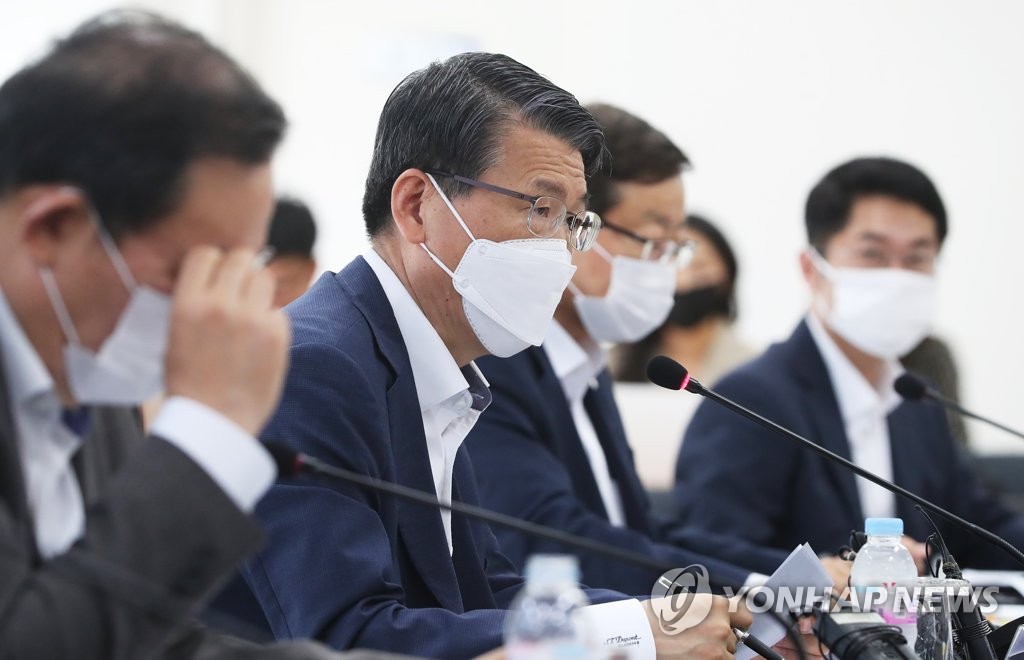 발언하는 은성수 금융위원장