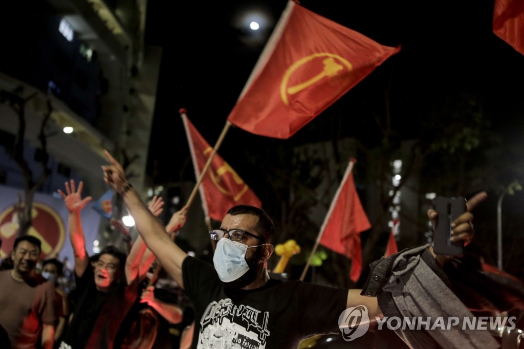 싱가포르 총선 '야당 사상 최다 의석' 노동자당의 환호