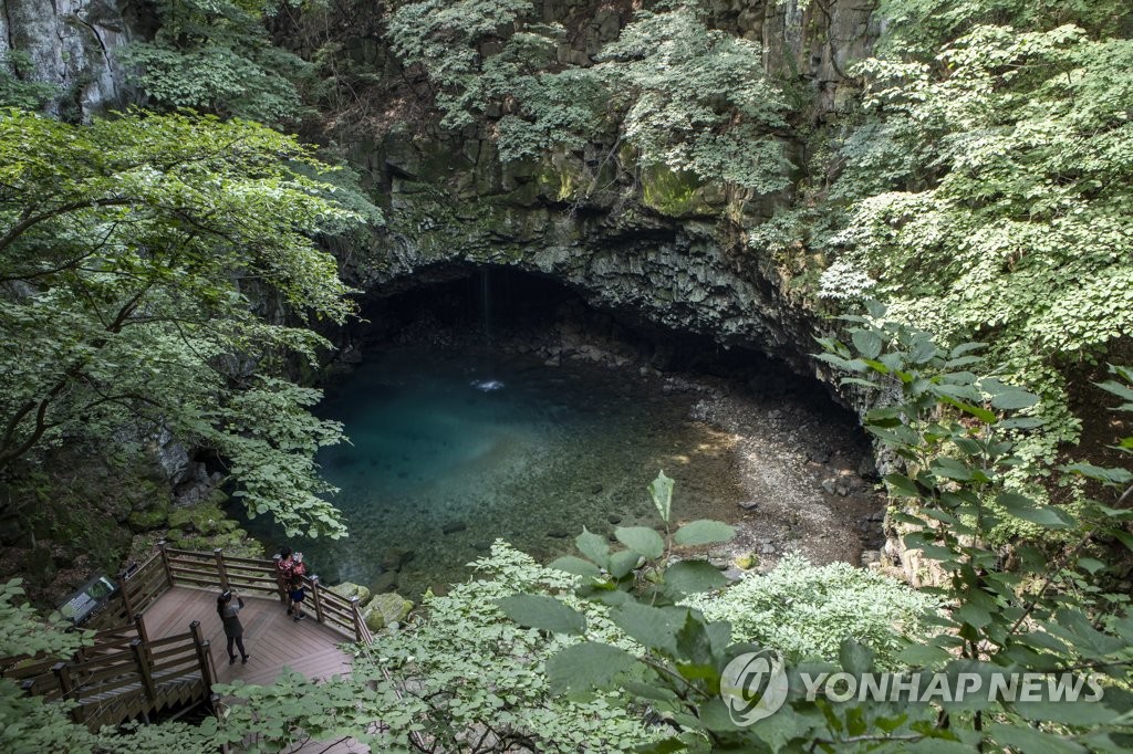 世界ジオパークの滝 世界ジオパークの滝