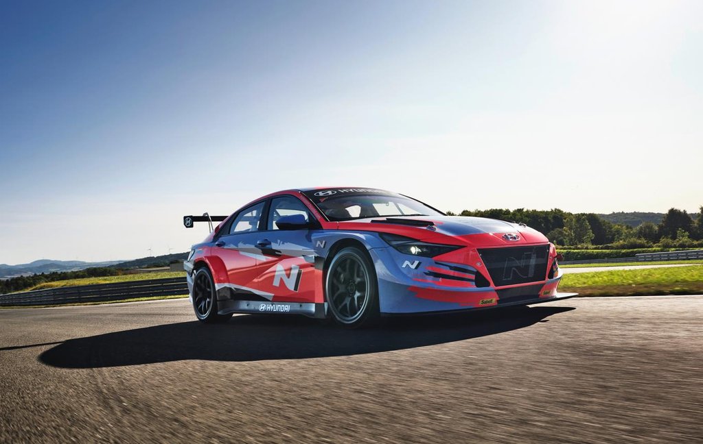 Hyundai unveils Avante N TCR racing car Hyundai unveils Avante N TCR racing car