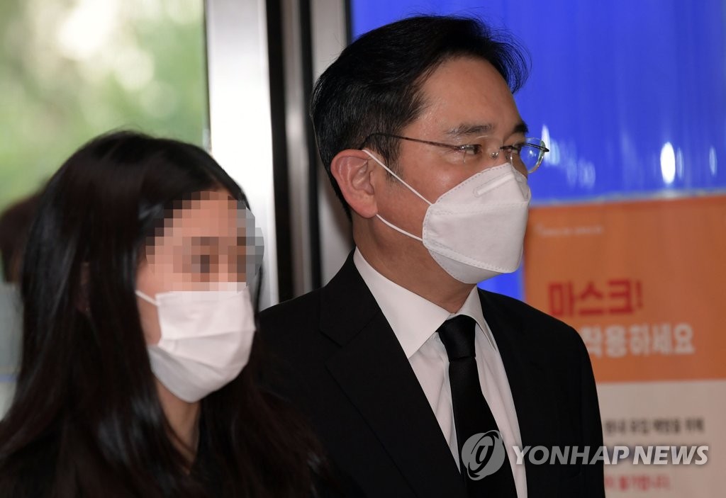빈소 향하는 이재용 부회장