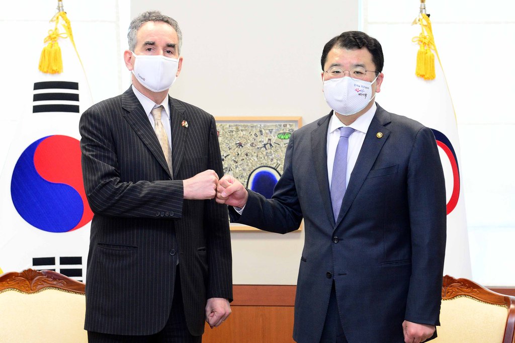 Vice FM meets Canadian envoy Vice FM meets Canadian envoy