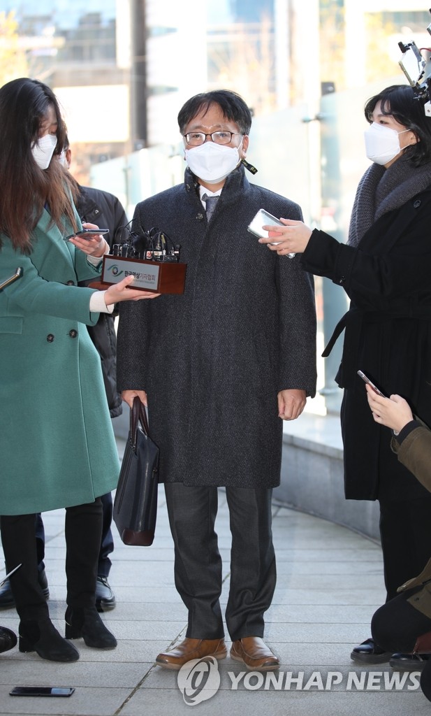 Injunction hearing over suspension of duty for top prosecutor Injunction hearing over suspension of duty for top prosecutor