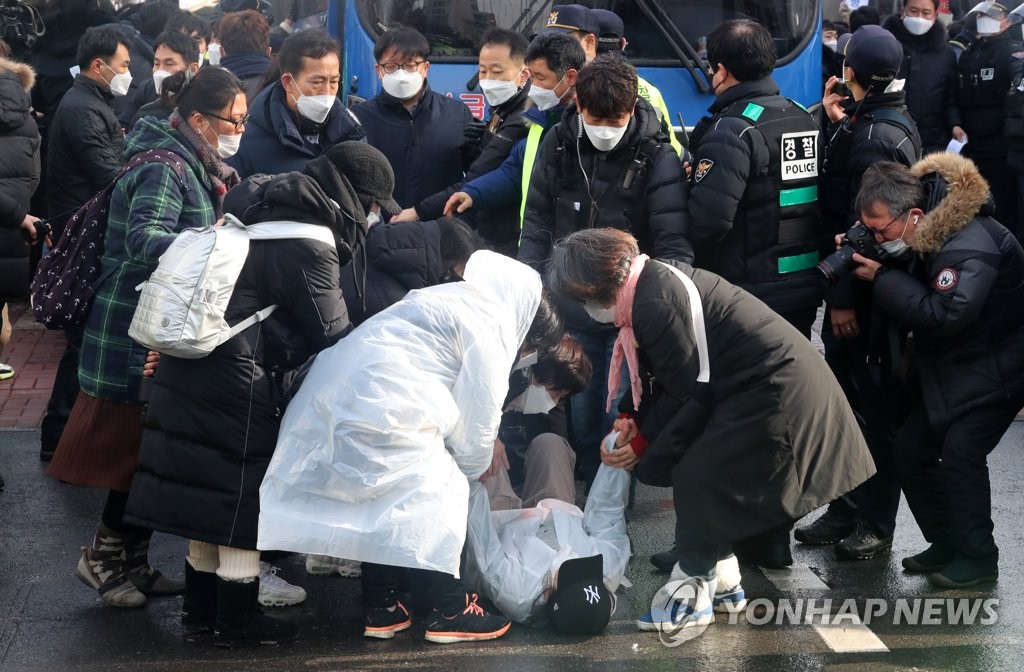 女児虐待死事件で死刑求める市民 女児虐待死事件で死刑求める市民