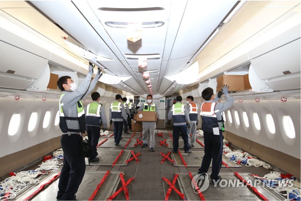 アシアナ旅客機が貨物機に アシアナ旅客機が貨物機に