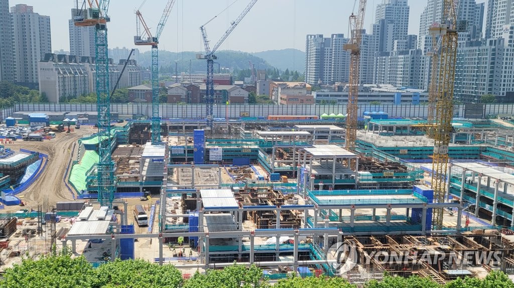 분양 앞둔 강남 원베일리 아파트 공사 현장