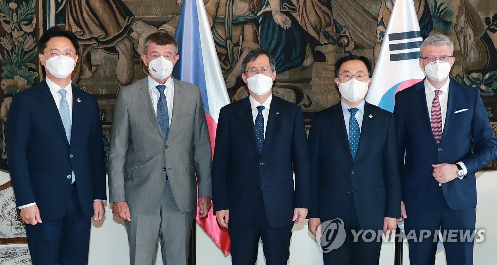 체코 총리 만난 문승욱 장관