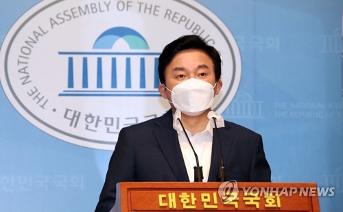 국민의힘 원희룡, "아기 낳으면 1년간 부모에게 월 100만원 지급"