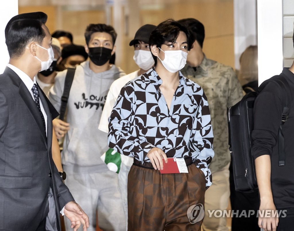 BTS se dirige a Nueva York BTS se dirige a Nueva York
