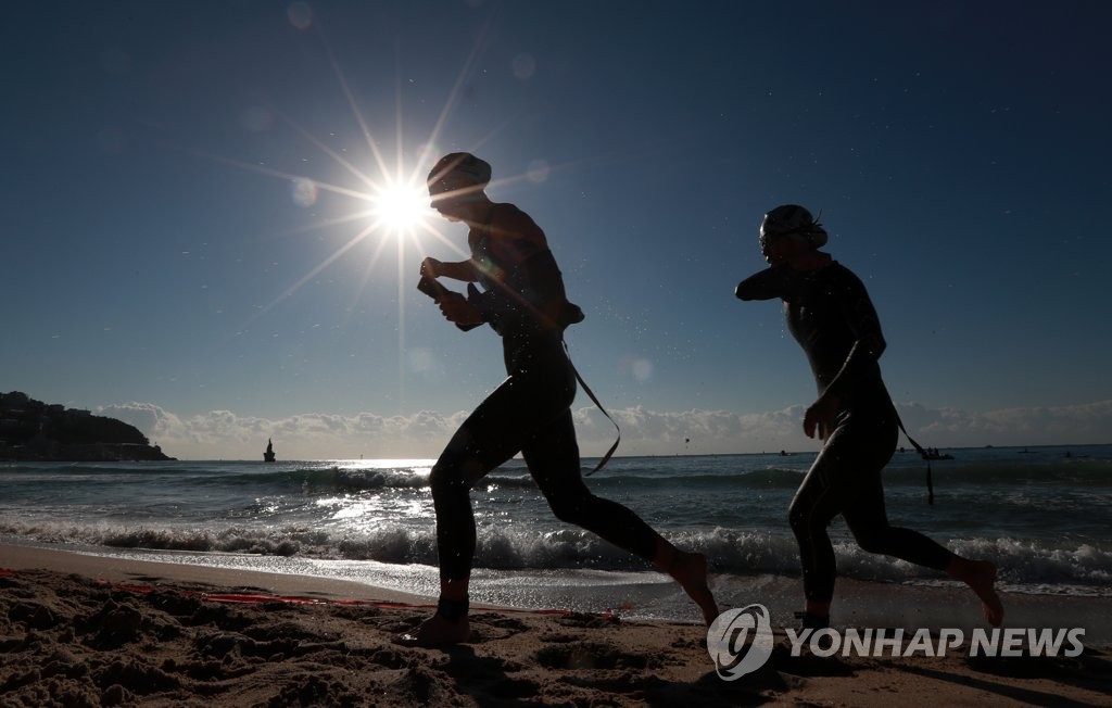 해운대에 모인 철인들