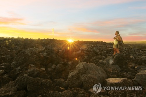 '세계에서 가장 완벽한 원뿔' 마욘산 트레킹