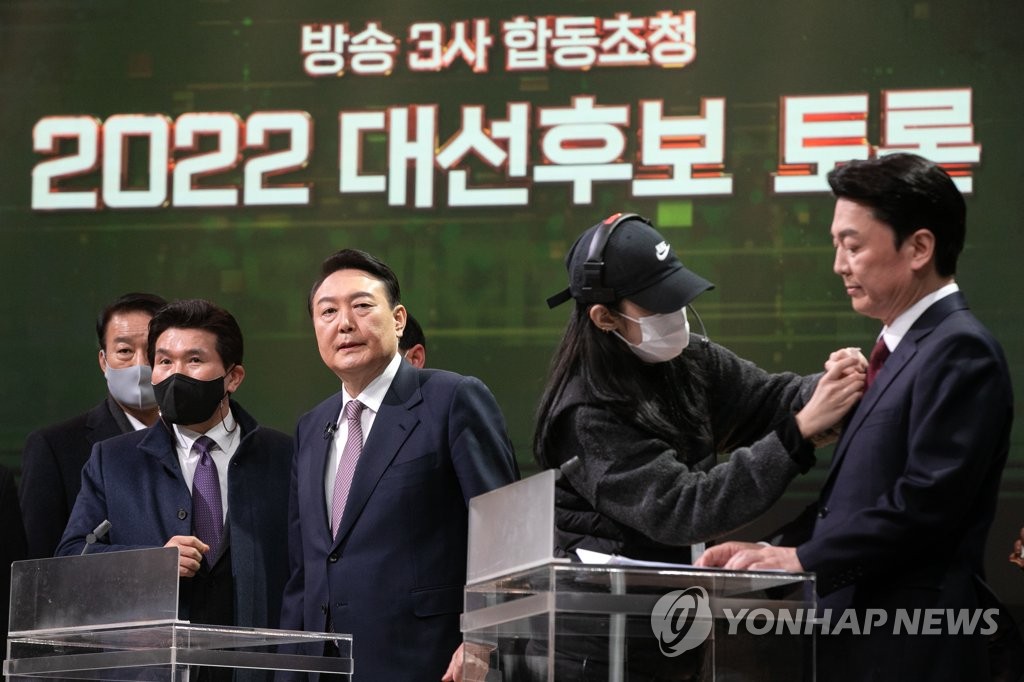 방송토론 준비하는 윤석열·안철수