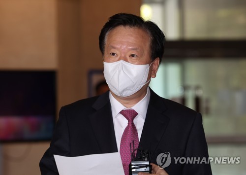 정호영 출근길에