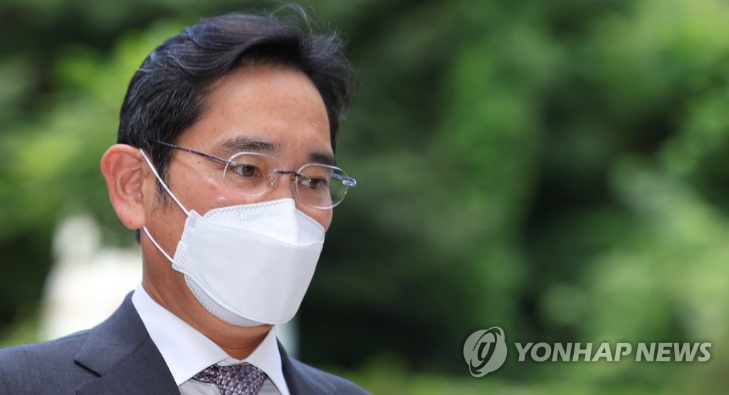 속행공판 출석하는 이재용 부회장