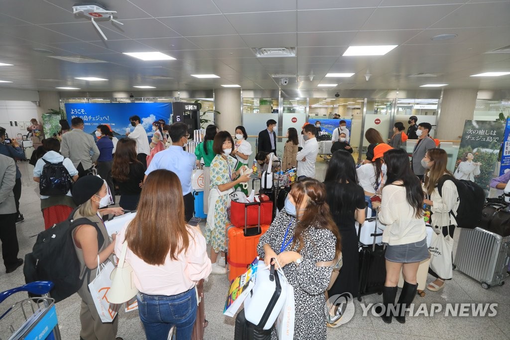 전세기 타고 제주 찾은 일본 팸투어단