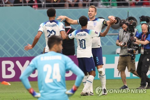 세 번째 골 성공시킨 래힘 스털링