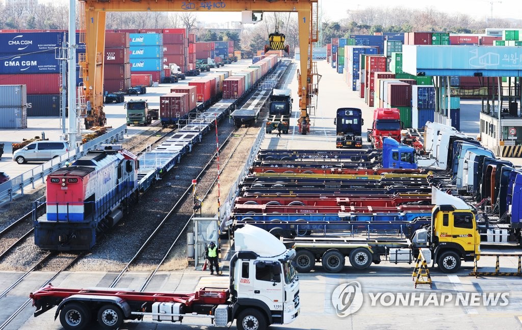 의왕 ICD 오가는 화물열차