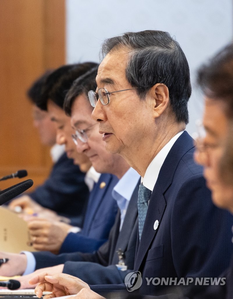 인재 양성 강조하는 한덕수 국무총리