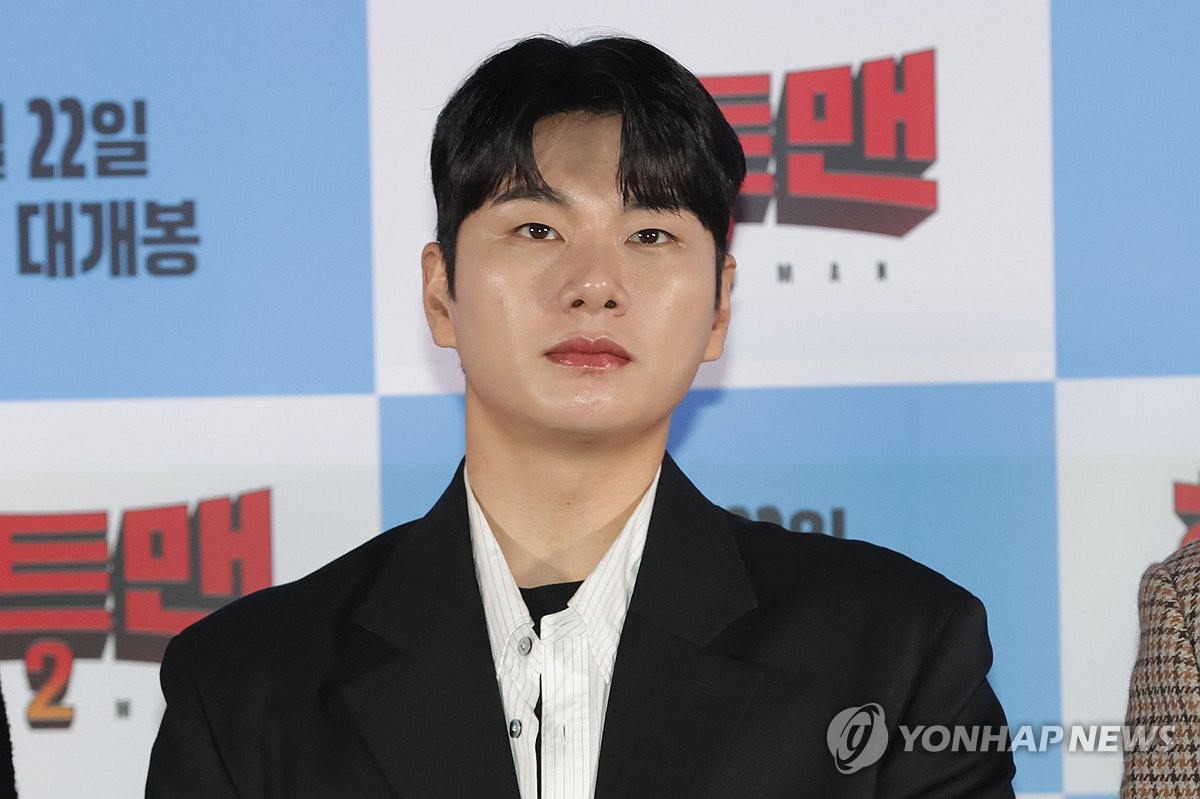 이이경, 질문 집중