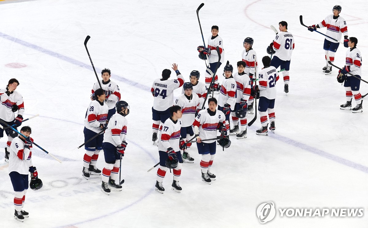 남자 아이스하키, 한일전 5-2 완승…3연승 질주