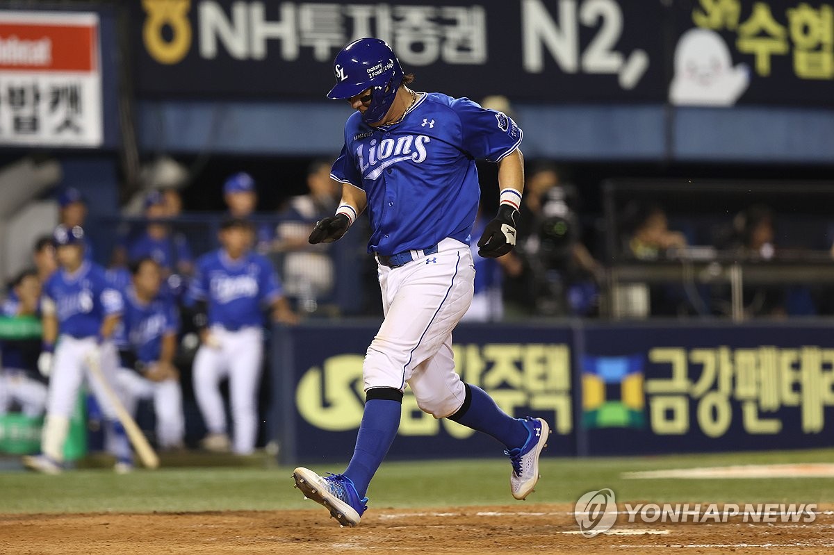 삼성 강민호, KBO리그 최고령 1천 득점…이종범 기록 경신