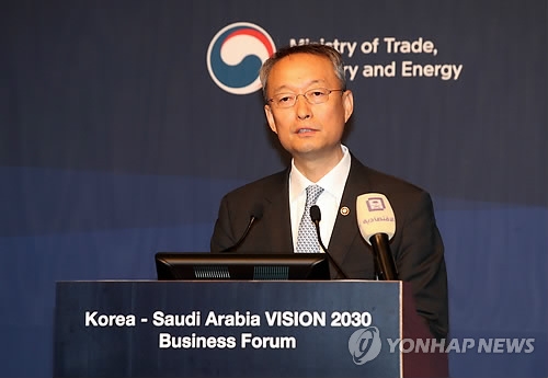 وزير الصناعة والطاقة الكوري الجنوبي بايك أون-كيو