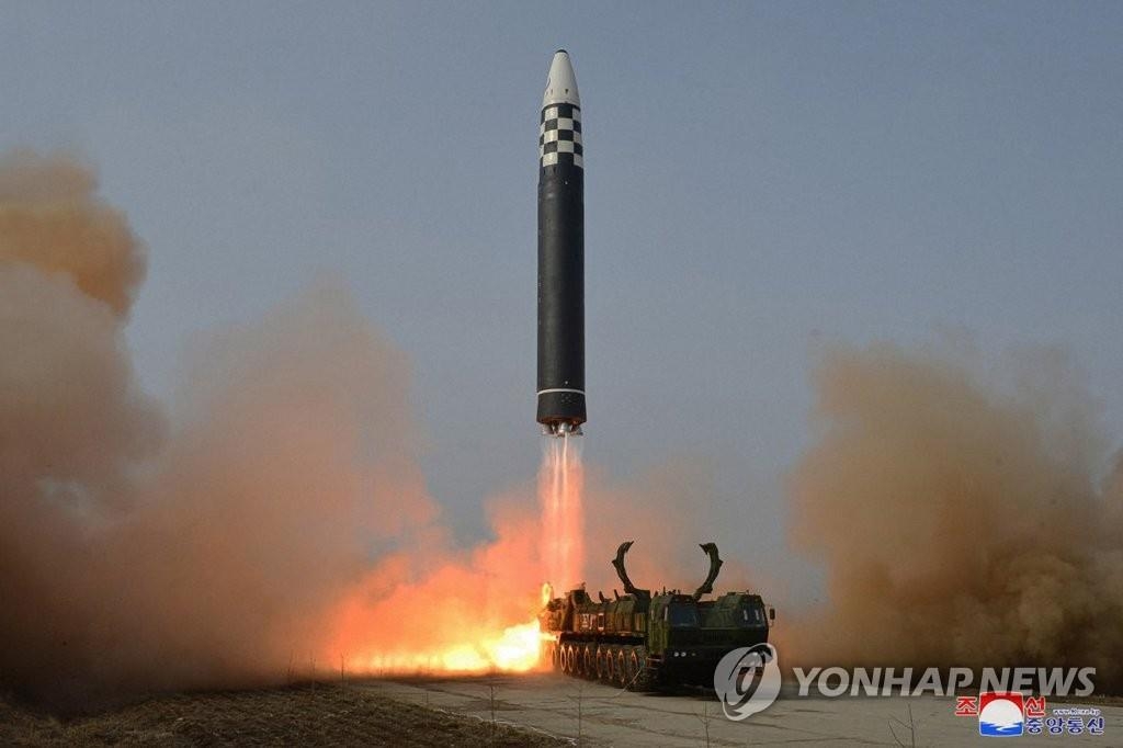الجيش الكوري الجنوبي: كوريا الشمالية أطلقت صاروخا باليستيا باتجاه البحر الشرقي