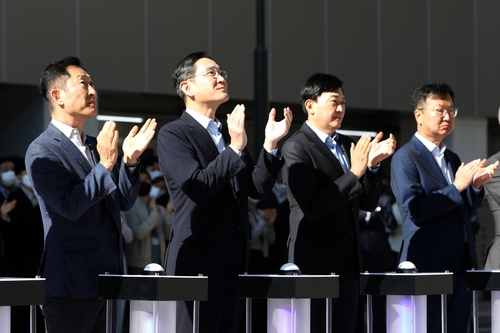 الزعيم الفعلي لسامسونغ يحضر فعالية افتتاح رابع مصانع سامسونغ بيلوجيكس - 1
