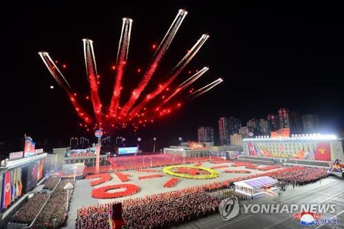 مصدر: كوريا الشمالية تقيم عرضا عسكريا بمناسبة ذكرى الهدنة