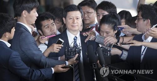 (LEAD) Prosecutors summon Lotte founder's son over alleged embezzlement