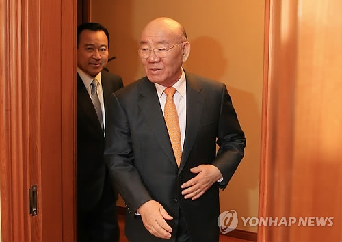 (LEAD) Opposition head to visit former President Chun