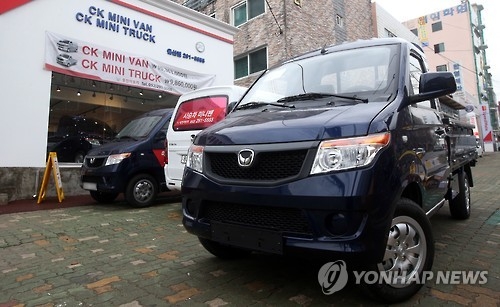 The file photo, taken on Feb. 12, 2016, shows a China-made mini truck imported and sold in South Korea by China-Korea Motor. The local importer of Chinese vehicles is set to launch the first Chinese passenger vehicle to be sold here, the Kenbo 600. (Yonhap)