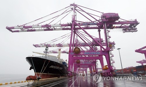 S. Korea's exports soar 38 pct in first 10 days of Jan. - 1