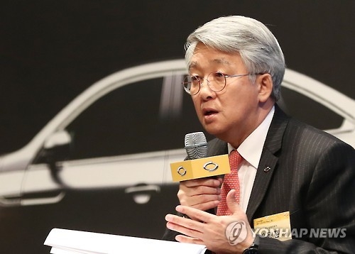 Renault Samsung Motors Co.'s chief executive Park Dong-hoon speaks during a press conference in Seoul on Jan. 18, 2017. (Yonhap)