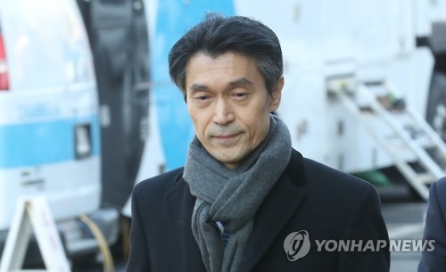 Ambassador to France Mo Chul-min arrives at the Constitutional Court in Seoul on Feb. 1, 2017. (Yonhap)