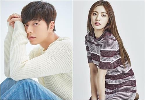 These photos provided by Victory Contents Co. and Mountain Movement Story show South Korean actors Park Hae-jin (L) and Nana (R).