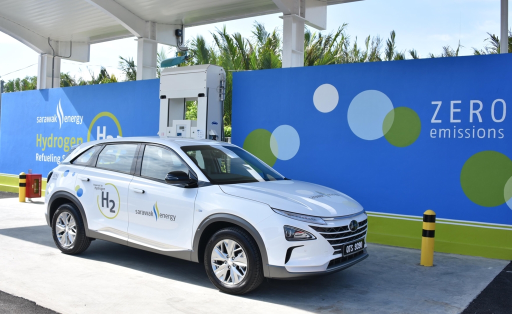 Hyundai delivers Nexo hydrogen cars to Malaysia energy firm
