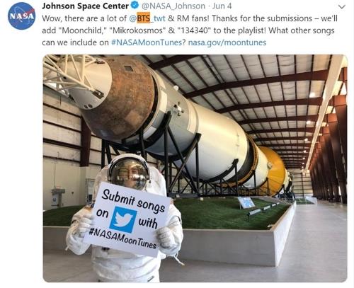 This image of a Twitter feed is captured from the account of NASA's Johnson Space Center. (Yonhap)