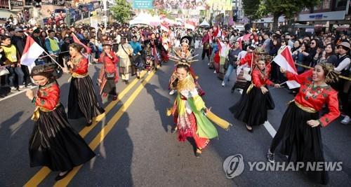 Number of foreign residents in Korea tops 2.5 million