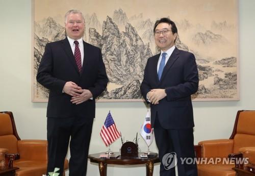 Top nuclear envoys of S. Korea, U.S. assess peninsula situation amid rumors about N.K. leader's health