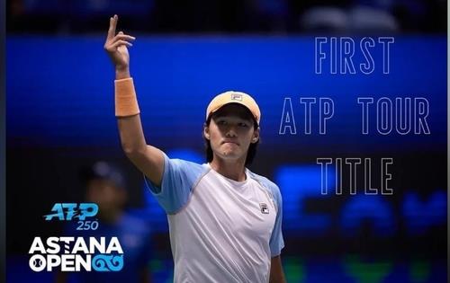 (LEAD) Kwon Soon-woo captures maiden ATP title, 1st S. Korean winner in 18 years