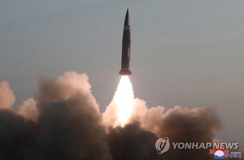 (LEAD) N. Korea fires ballistic missile toward East Sea: S. Korea