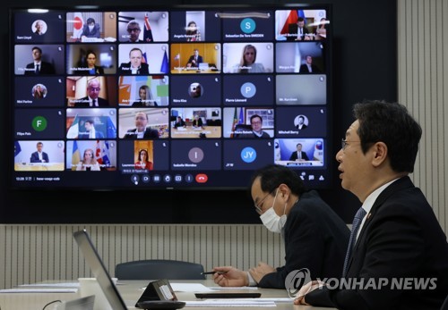 South Korea's Minister of Culture, Sports and Tourism Hwang Hee speaks during a videoconference of sports ministers of 26 countries on March 4, 2022, in this photo provided by the ministry. (PHOTO NOT FOR SALE) (Yonhap)