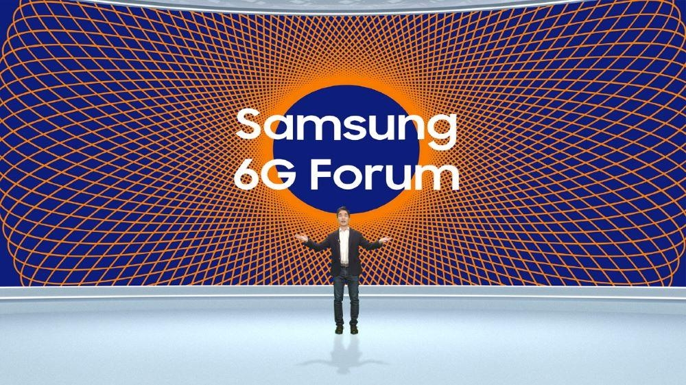Sebastian Seung, president and head of Samsung Research, talks during the 6G forum titled "Next Hyper-Connected Experience for All" on May 13, 2022. (Yonhap)