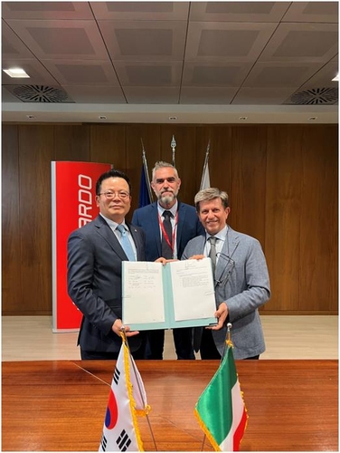 Hanwha Systems teams up with Italian defense firm for advanced radar export
