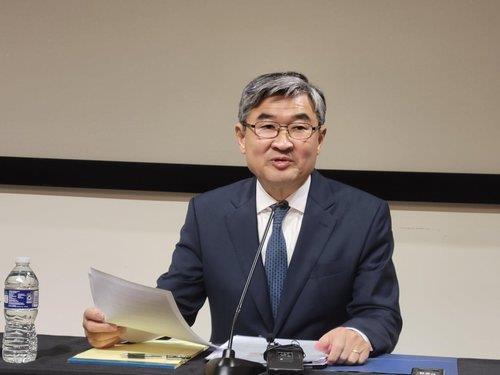 N. Korean provocations prove S. Korea, U.S. moving in right direction: Amb. Cho